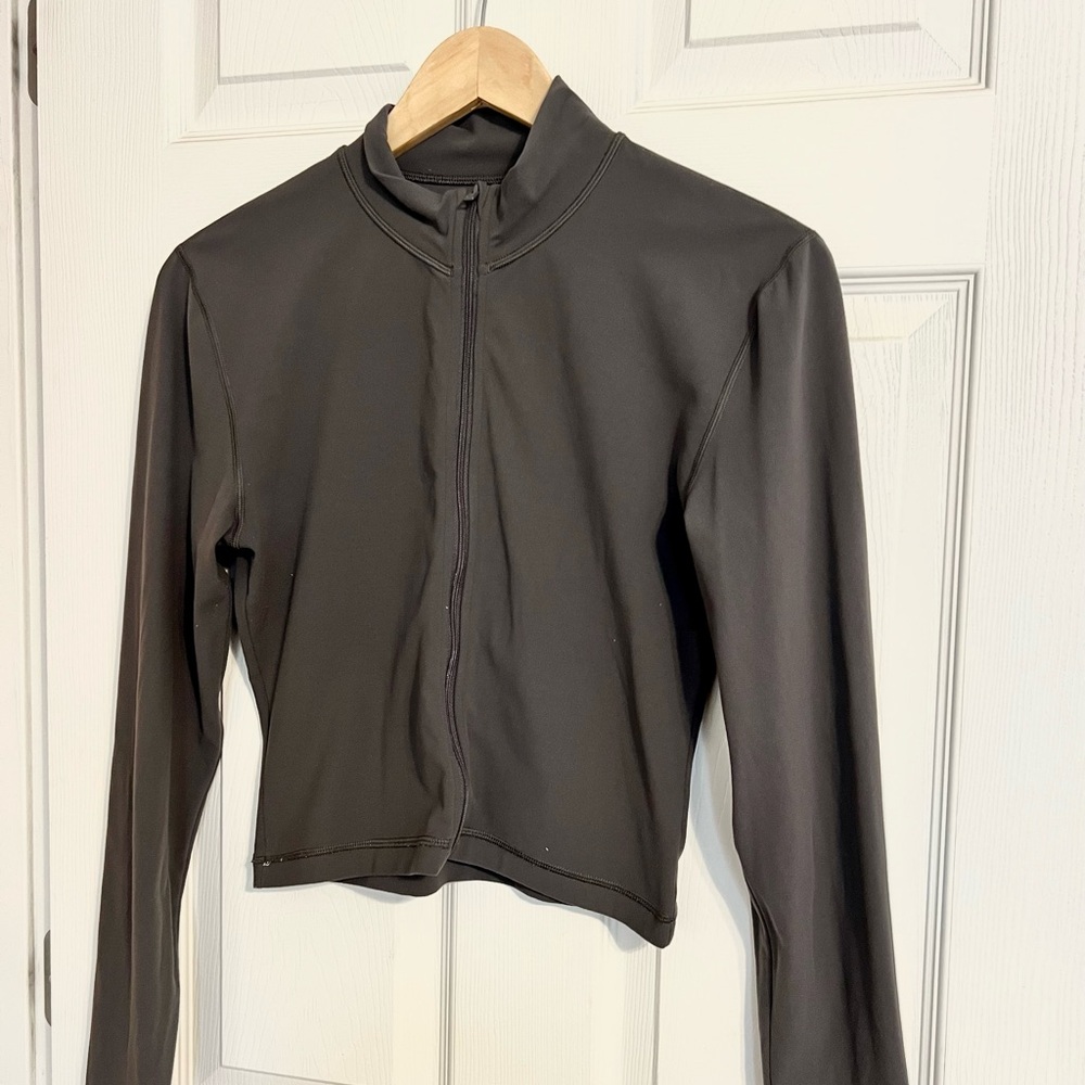 Aritzia TNAction BUTTER Limit Zip-Up